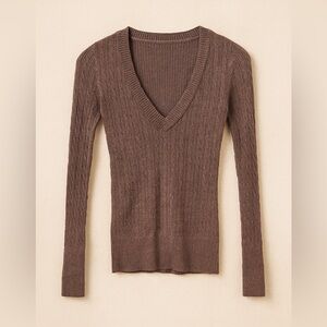 Kaisely V-Neck Sweater in Warm Brown